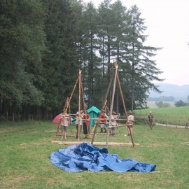 JoGi shelter bouw1 - Scouts en Gidsen Zaventem 